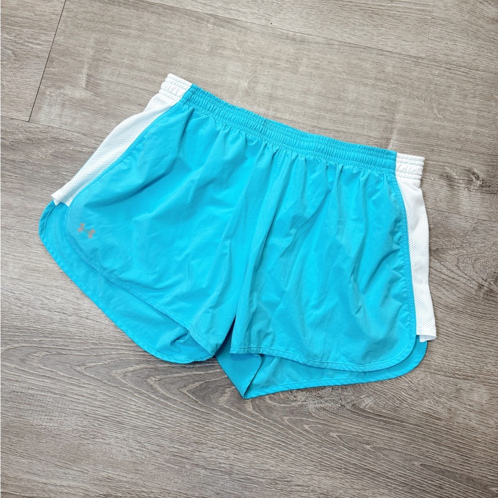 •UNDER ARMOUR• RUNNING SHORTS